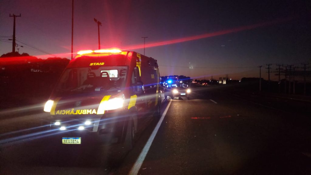 Mulher de 45 anos sofre diversos ferimentos ao ser atropelada na BR-277 em Cascavel
