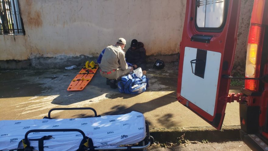 Motociclista fica ferido em acidente de trânsito no Morumbi