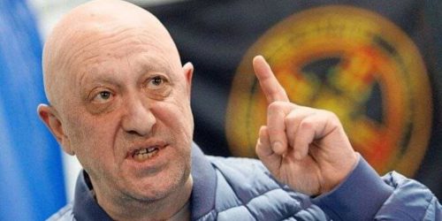 Líder mercenário russo ordena que tropa pare movimentação