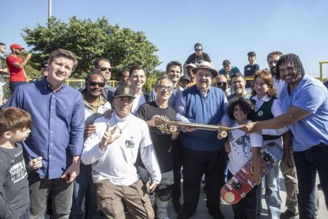 Em Curitiba, Regional Tatuquara ganha pista de skate de alto nível Imagem referente a Em Curitiba, Regional Tatuquara ganha pista de skate de alto nível