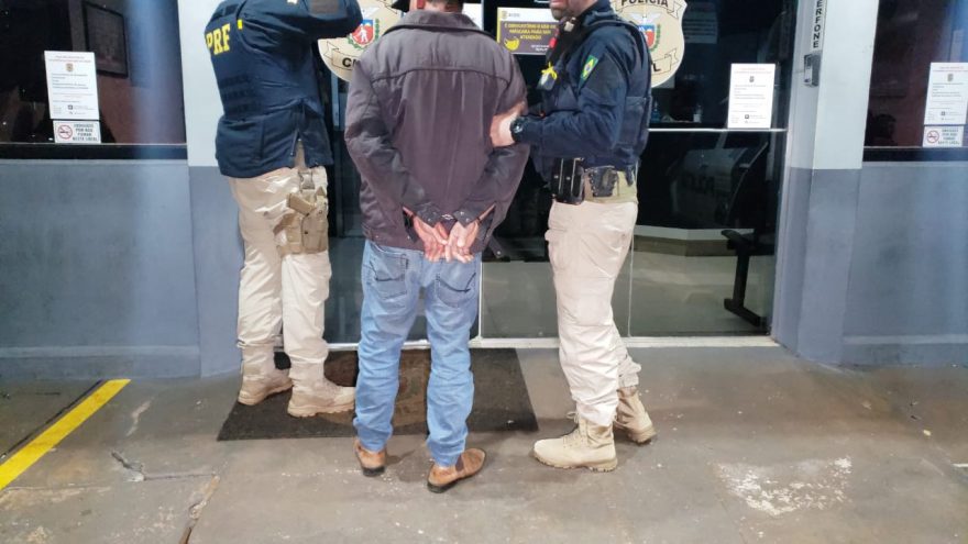 Chegando a Cascavel embriagado, homem é detido pela PRF
