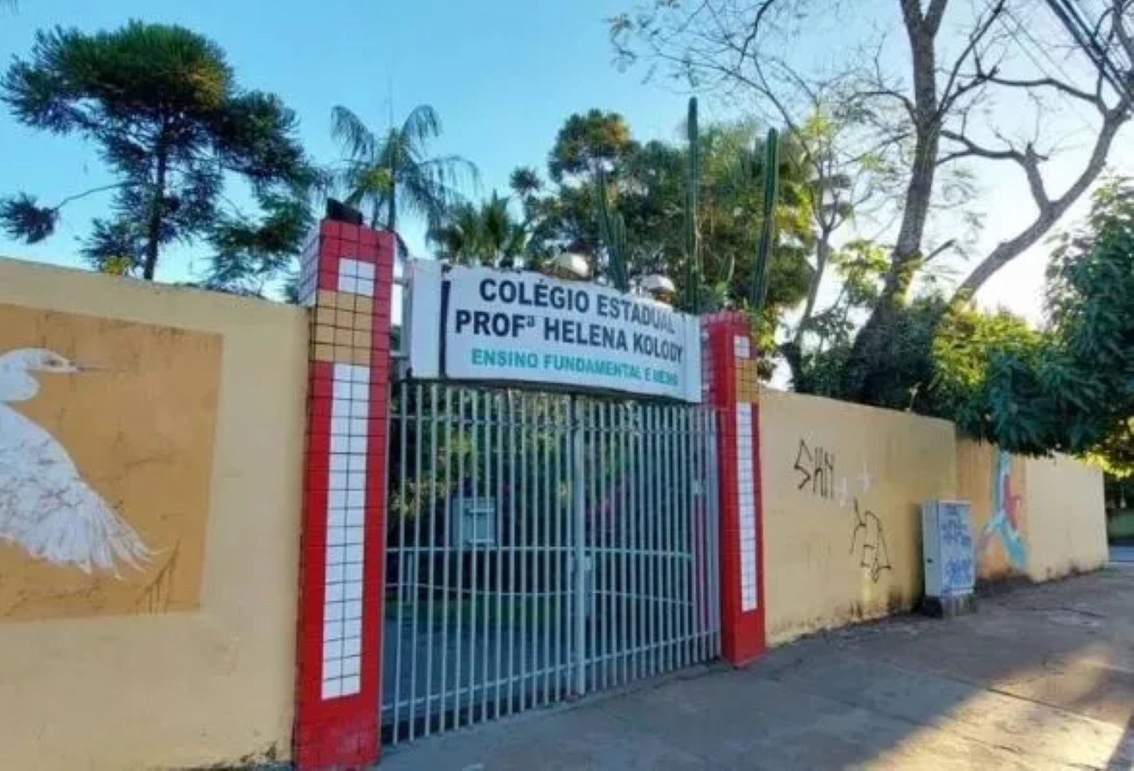 Escola de Cambé onde ocorreu atentado retoma às aulas nesta segunda Imagem referente a Escola de Cambé onde ocorreu atentado retoma às aulas nesta segunda