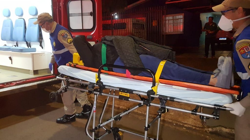 Mulher fica ferida em acidente no Periolo