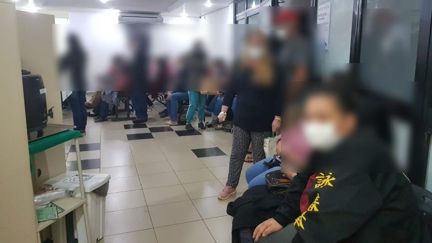 Semana começa com pacientes esperando por seis horas atendimento na UPA Tancredo
