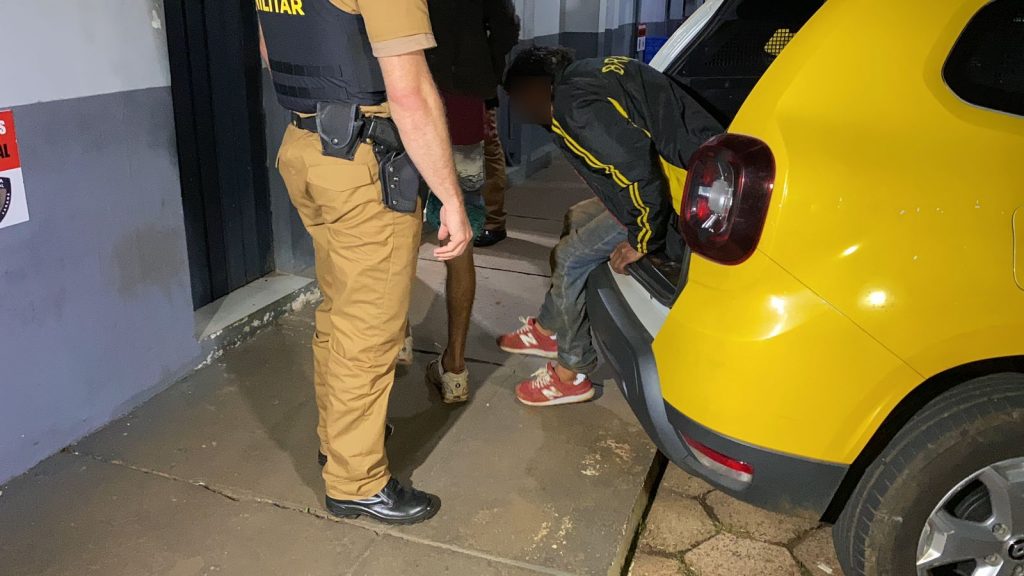 Furto de fios: dupla é presa em Cascavel