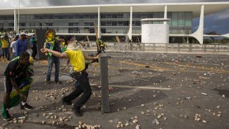 PF faz buscas por “possível financiador” de atos em 8 de janeiro 