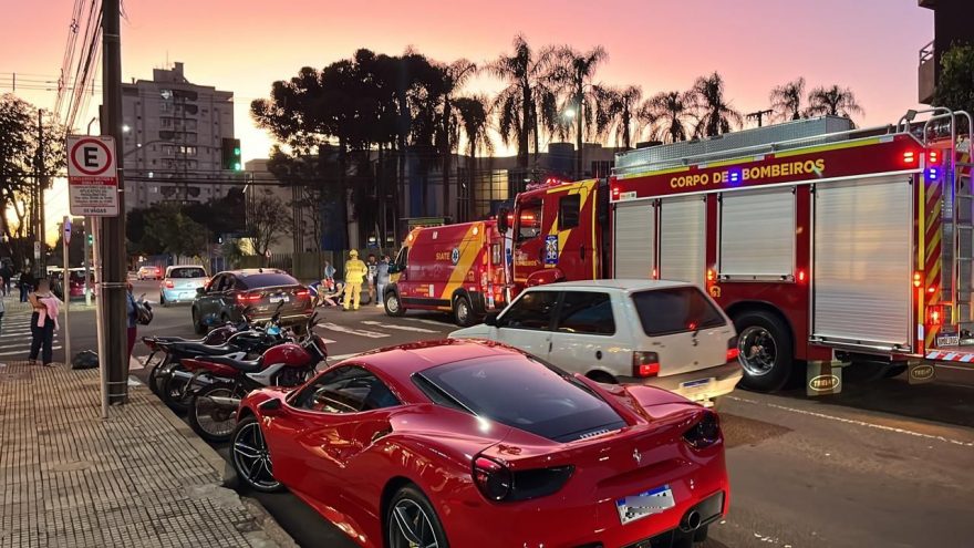 Motociclista fica ferida em acidente no Centro