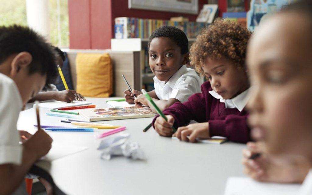 Programa sobre Igualdade Racial e combate à discriminação nas escolas vira lei em Cascavel