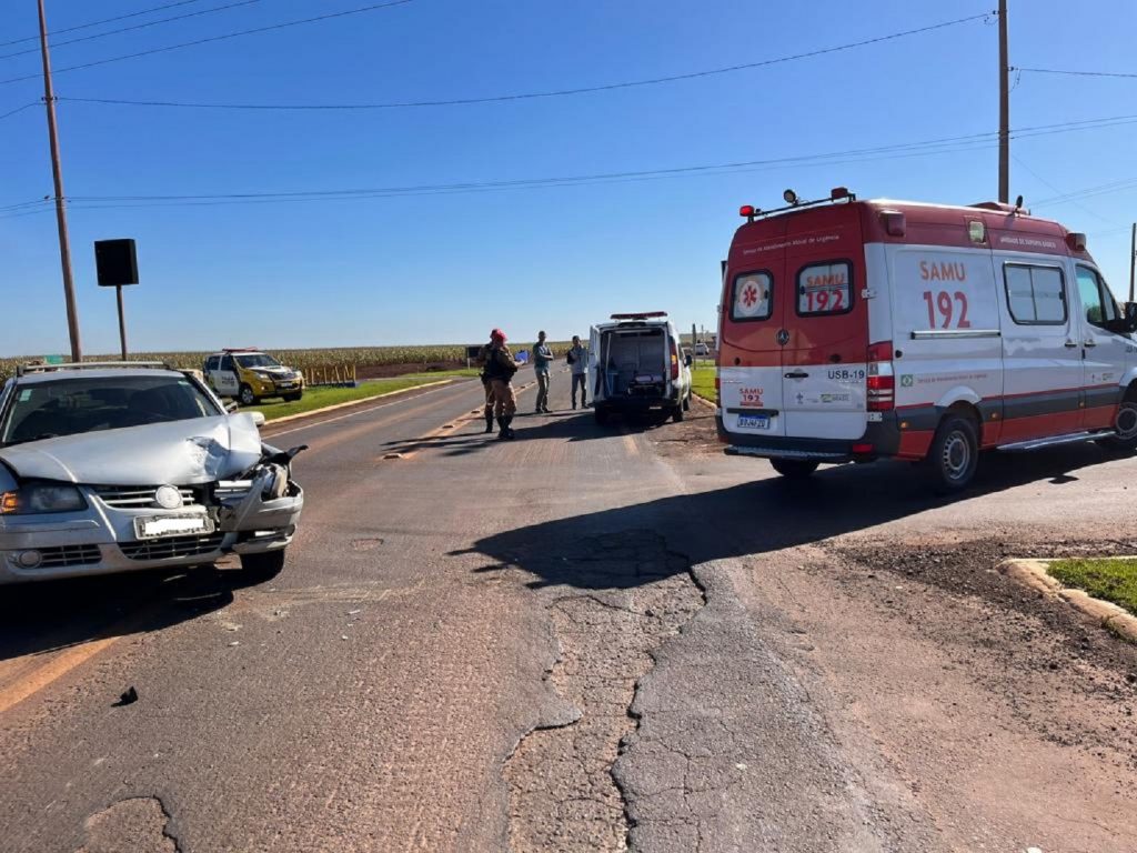 Paciente de ambulância fica ferido em acidente no trevo de Maripá