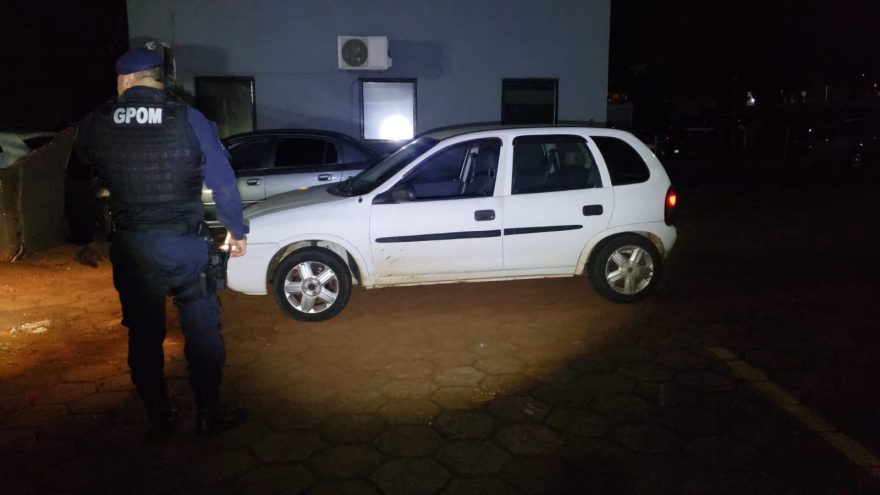 Veículo Corsa furtado no Country é recuperado pela Guarda Municipal