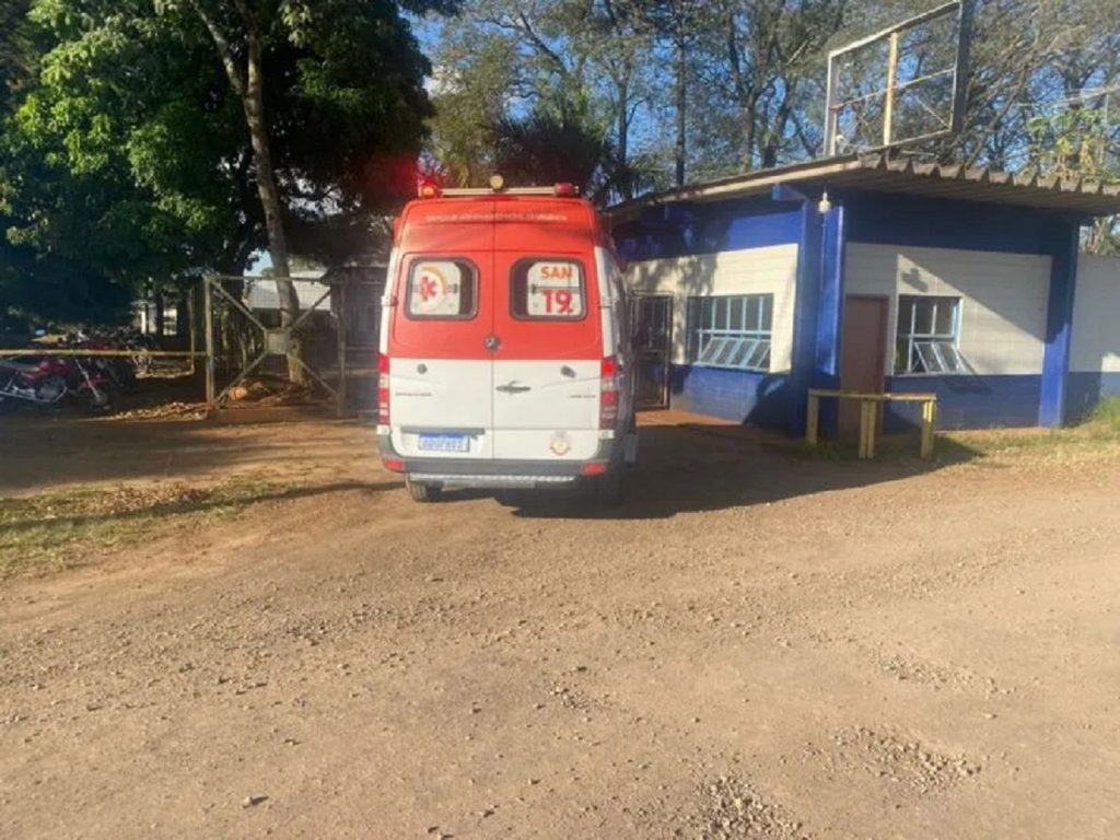 Trabalhador de Apucarana sofre fratura na perna após queda em fosso de 5 metros