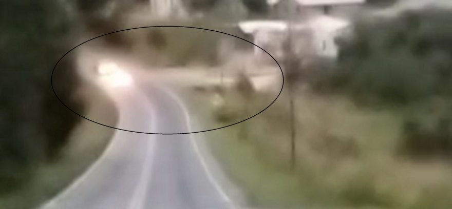 Caminhoneiro flagra batida frontal entre Jeep e Saveiro na PR-151