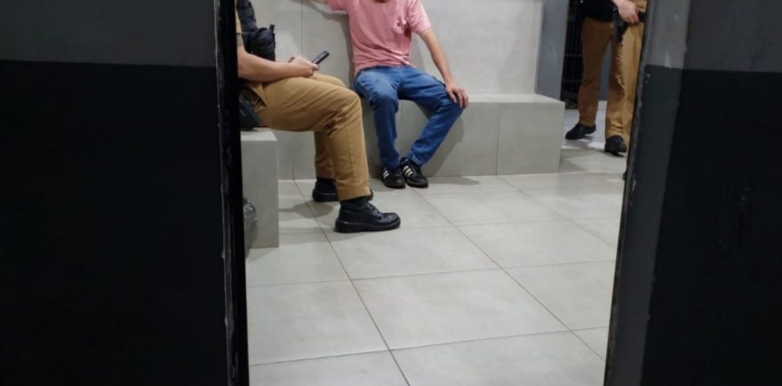Maria da Penha: homem é preso acusado de agredir mulher com soco na boca