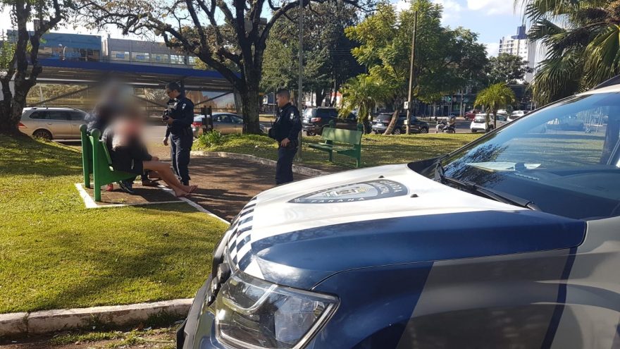Após denúncias, Guarda Municipal realiza abordagens na Praça Getúlio Vargas