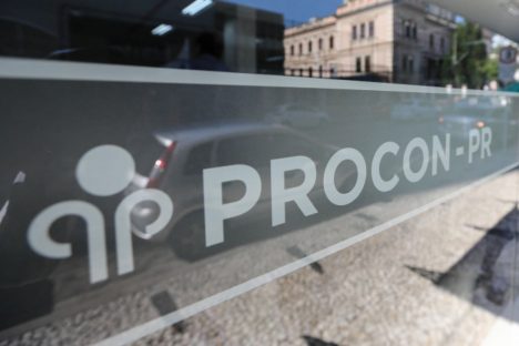 Imagem referente a Procon-PR notifica bancos por suposta alteração de data de fechamento das faturas de cartão