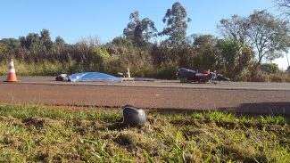 Motociclista morre em grave acidente com caminhão na BR-277