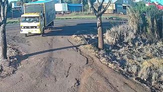 Acidente com morte na BR-277: Vídeo mostra caminhão reduzindo velocidade e sendo atingido em cheio por moto