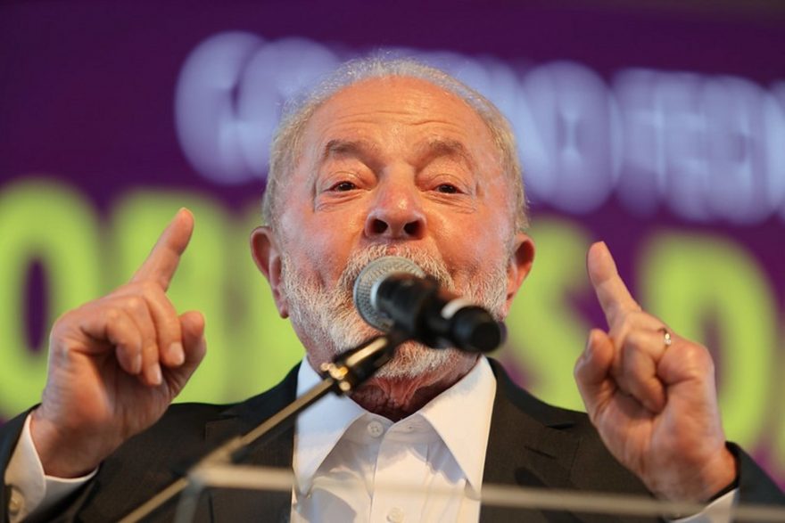 Em cerimônia de retomada de obras em Foz, Lula chama Bolsonaro de Titica; veja vídeo