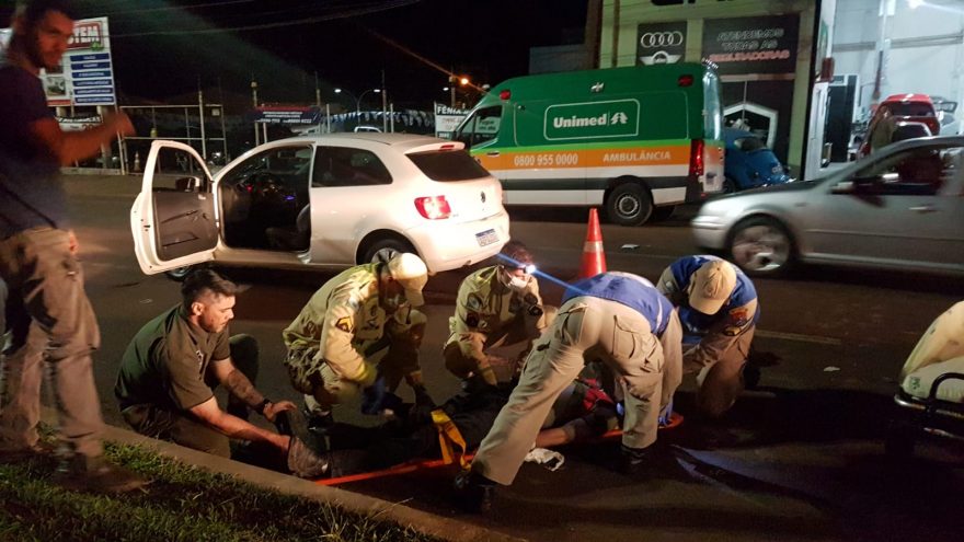 Homem fica gravemente ferido ao ser atropelado na Av. Barão do Rio Branco