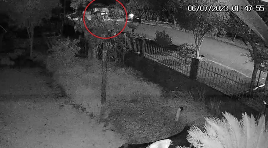 Ford Escort foi furtado em frente a residência no distrito de Juvinópolis