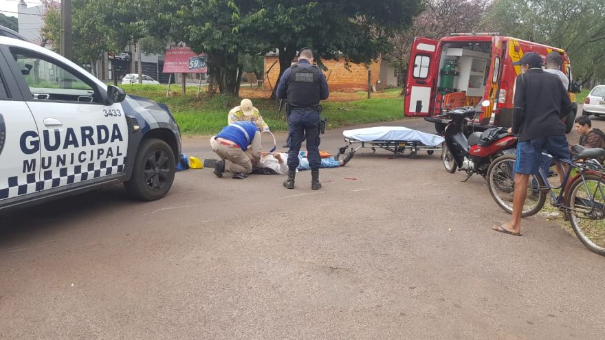 Idoso fica ferido após ser atropelado por moto no Bairro Alto Alegre