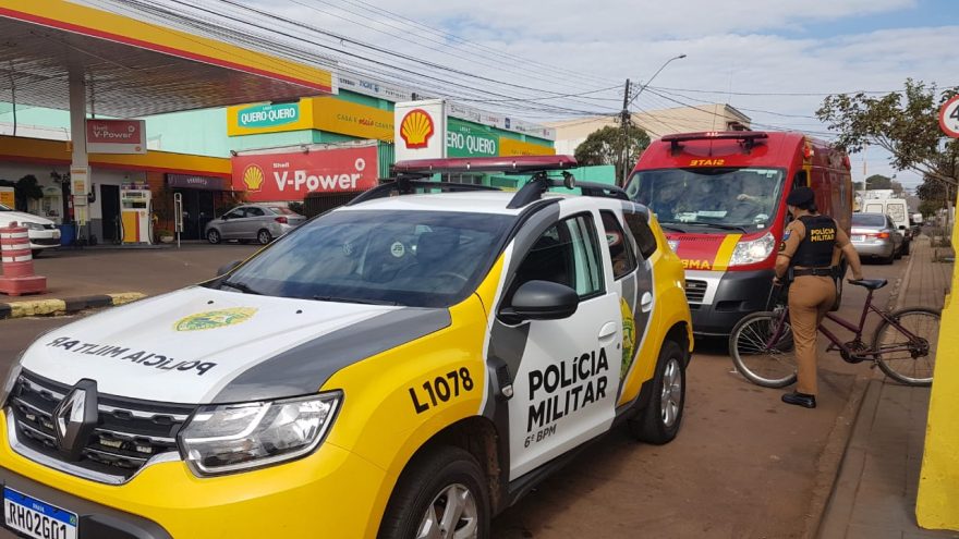 Rapaz é preso após dar soco em vidraça de Pastelaria no Floresta