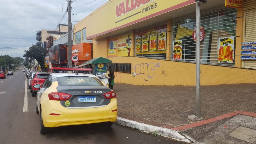 Empresa de móveis é alvo de assaltantes no Centro e grande valor em dinheiro é levado