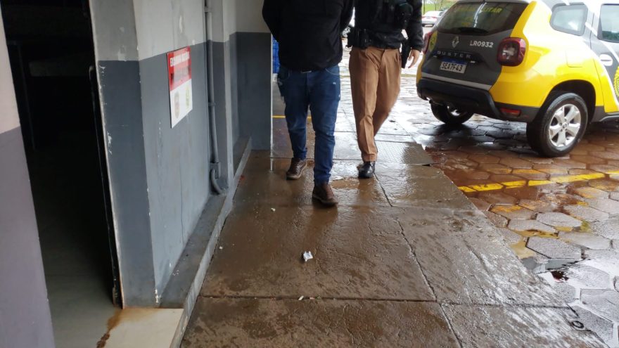 Pai e filho são detidos por ameaça no Bairro Cascavel Velho