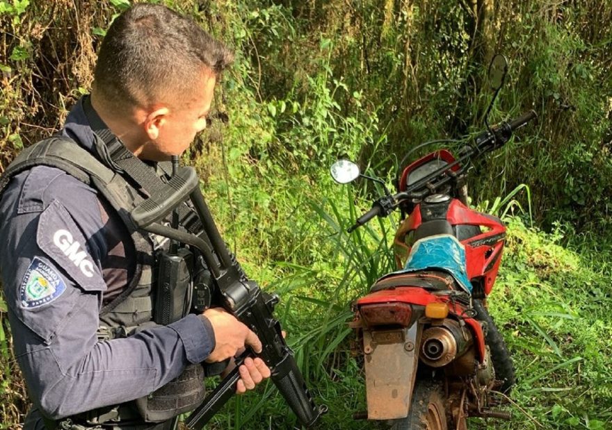 Moto com registro de furto é recuperada pela GM na Estrada Chaparral