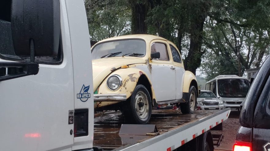 Fusca com registro de furto é recuperado pela PM no Bairro XIV de Novembro