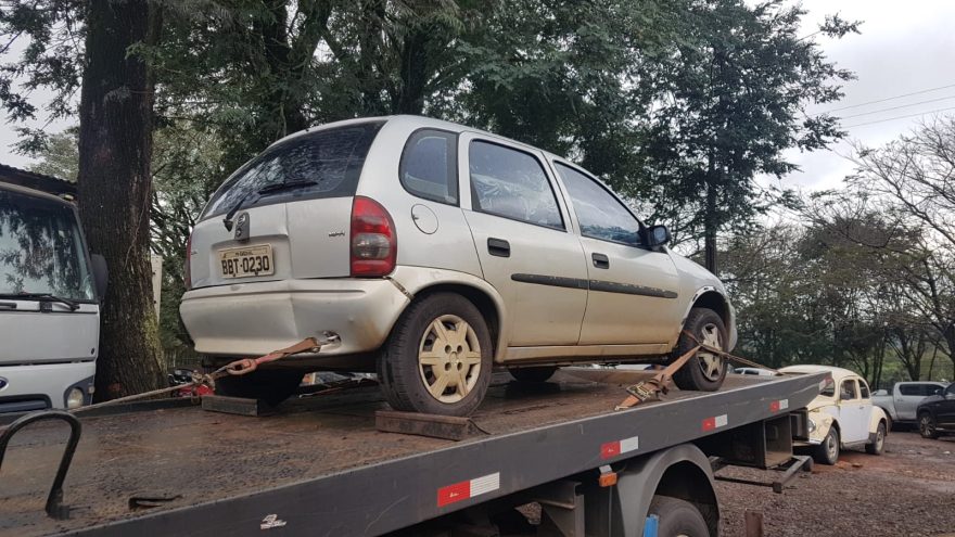 Corsa furtado no Cancelli é recuperado pela Polícia Militar