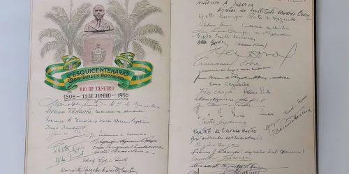 Imagem referente a Mostra no Jardim Botânico do Rio reúne livros e documentos raros