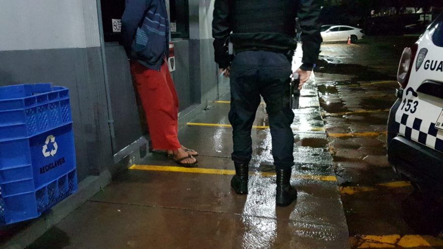 Guarda Municipal intervém em briga entre dois homens no Centro