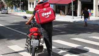 Ifood assina compromisso com MPF após tentar desmobilizar entregadores Ifood assina compromisso com MPF após tentar desmobilizar entregadores