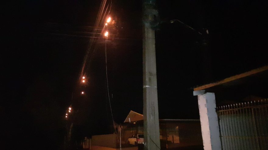Cabo de alta tensão rompe e deixa moradores da região norte no escuro