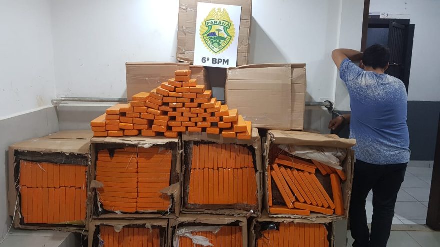 Choque apreende caminhão carregado com 670 quilos de maconha em Cascavel