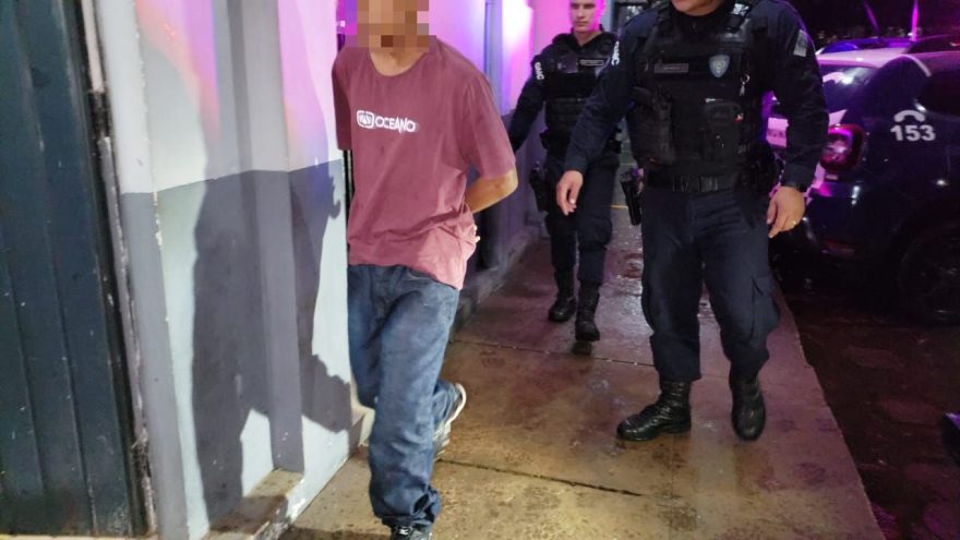 Adolescente é apreendido com 10 pedras de crack na Praça Getúlio Vargas