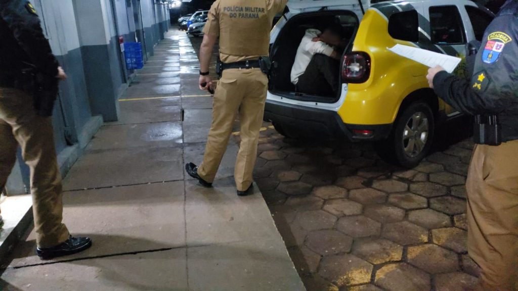PM localiza procurado pela justiça por porte ilegal de arma e tráfico no bairro Floresta