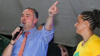 Barroso diz que não quis ofender eleitores de Bolsonaro em fala na UNE