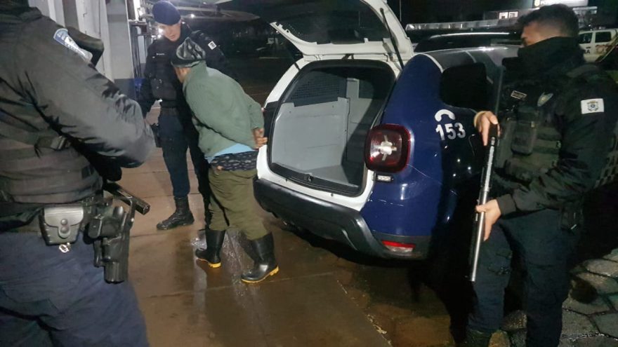 Homem é detido por violência doméstica e com porção de maconha