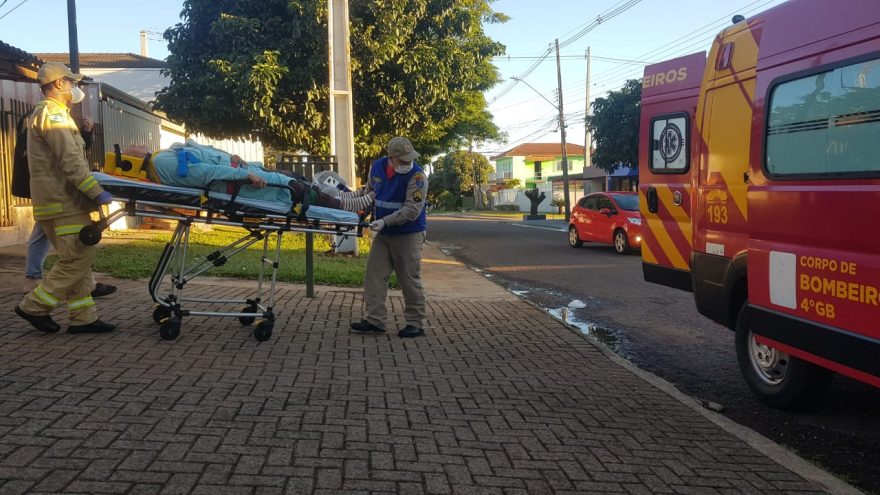 Idosa é socorrida após sofrer queda em residência no Alto Alegre