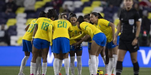 Imagem referente a Governo adotará ponto facultativo em jogos da Seleção Feminina