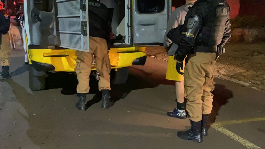 Após acidente, motorista se recusa fazer teste do bafômetro e é detido pela Polícia Militar