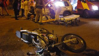 Duas pessoas ficam feridas em acidente no Santa Felicidade