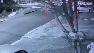 Câmera de segurança registra acidente no Santa Felicidade