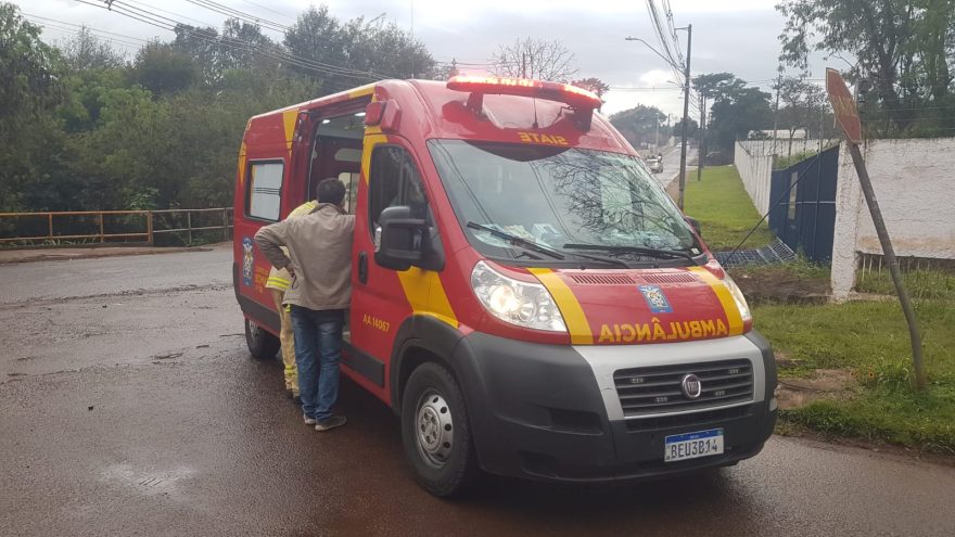 Jovem fica ferido após colisão entre carro e bicicleta no Brasmadeira