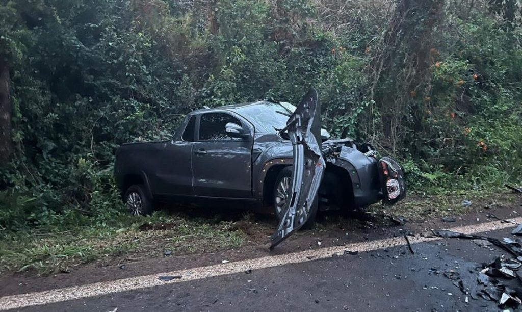 Acidente entre três veículos deixa um morto e dois feridos PR-886 Acidente entre três veículos deixa um morto e dois feridos PR-886