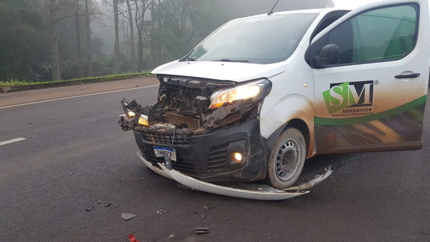 Colisão entre três veículos é registrada na rodovia PRc-467