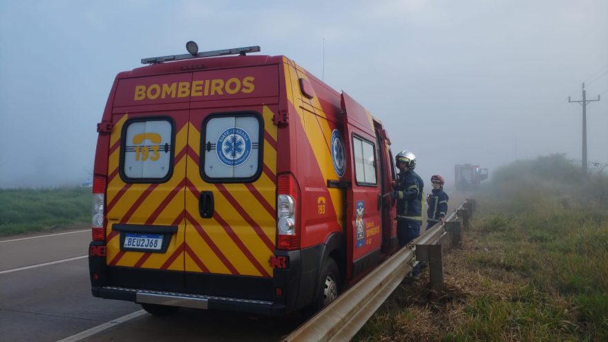 Após acidente, motociclista passa a noite em valeta na BR-163 e só é avistado e socorrido pela manhã