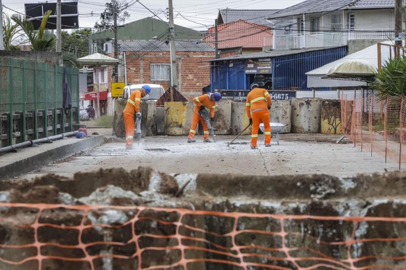 Começam as obras de reforço da estrutura do viaduto do Alto Boqueirão Imagem referente a Começam as obras de reforço da estrutura do viaduto do Alto Boqueirão